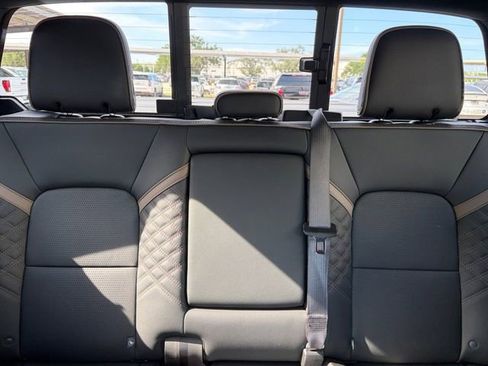 Used 2023 GMC Canyon Denali AWD/4WD image 25