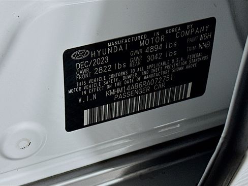 Used 2024 Hyundai Ioniq 6 SE RWD image 12
