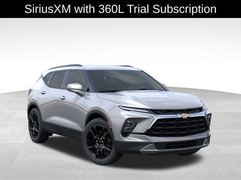 New 2026 Chevrolet Blazer LT w/ Sound & Technology Package AWD/4WD image 8