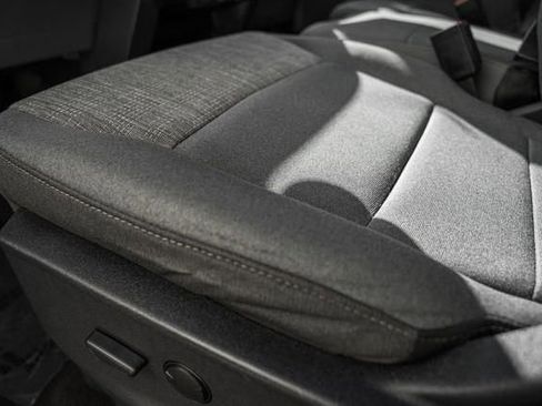 Used 2022 Ford F150 XLT image 35