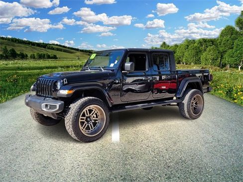 Certified 2021 Jeep Gladiator Sport image 2