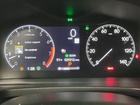 Used 2025 Honda Pilot Sport image 25