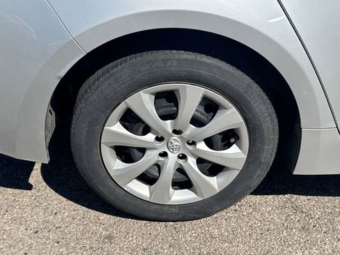 Used 2024 Toyota Corolla LE FWD image 39