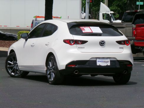 Used 2023 MAZDA MAZDA3 s FWD image 3