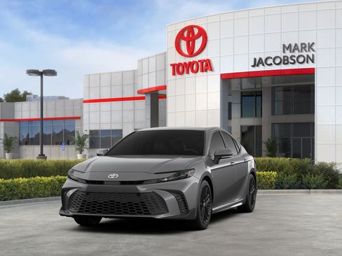 New 2026 Toyota Camry SE FWD image 18