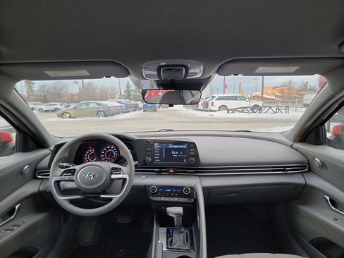 Used 2021 Hyundai Elantra SEL image 25