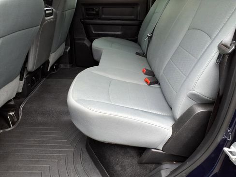 Used 2014 RAM 1500 Express image 10