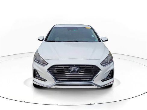 Used 2018 Hyundai Sonata SEL w/ Tech Package 02 image 2