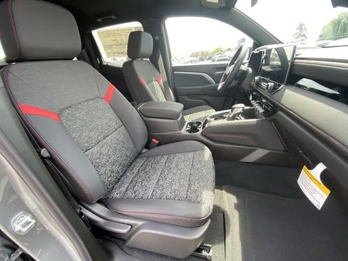 New 2025 Chevrolet Colorado Z71 image 22