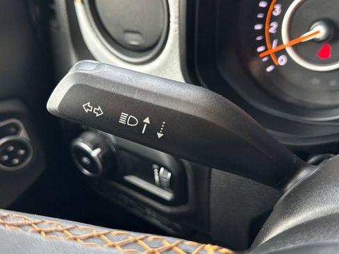 Used 2024 Jeep Wrangler Unlimited Sport AWD/4WD image 15