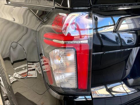 Used 2022 Chevrolet Tahoe Z71 w/ Luxury Package image 35