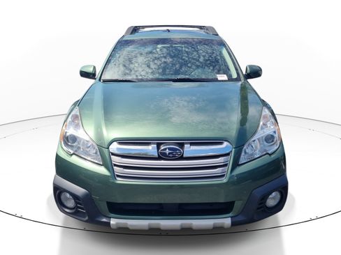 Used 2014 Subaru Outback 2.5i Limited w/ Moonroof Package AWD/4WD image 2