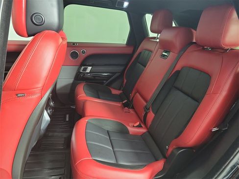 Used 2020 Land Rover Range Rover Sport HST image 10