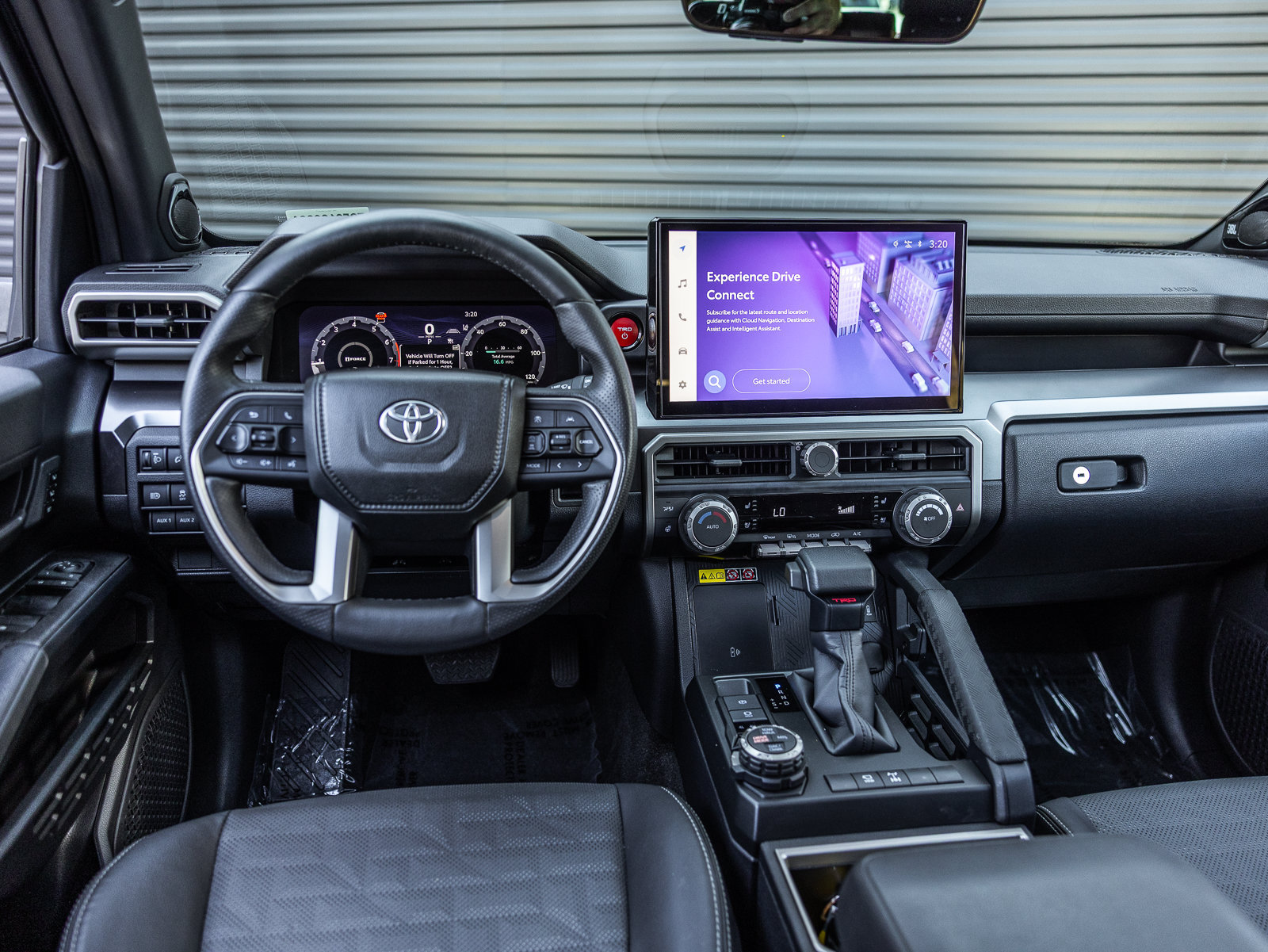 Used 2025 Toyota 4Runner TRD Off-Road Premium AWD/4WD image 11