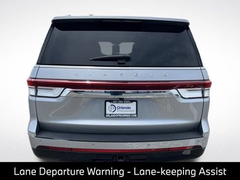 Used 2022 Lincoln Navigator L Reserve RWD image 7