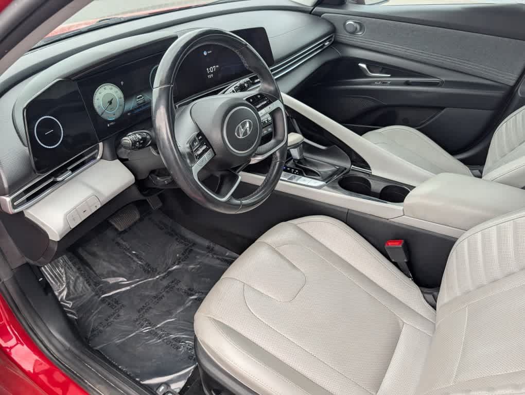 Used 2021 Hyundai Elantra Limited FWD image 7
