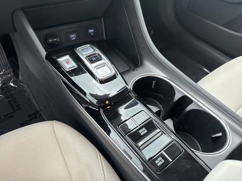Certified 2023 Hyundai Sonata SEL w/ Cargo Package FWD image 19