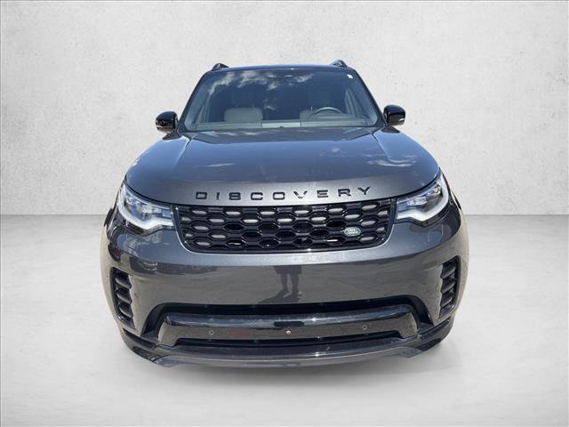 Used 2024 Land Rover Discovery Dynamic SE AWD/4WD image 8