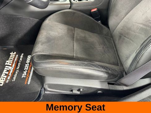 Used 2022 Dodge Charger Scat Pack w/ Dynamics Package image 14