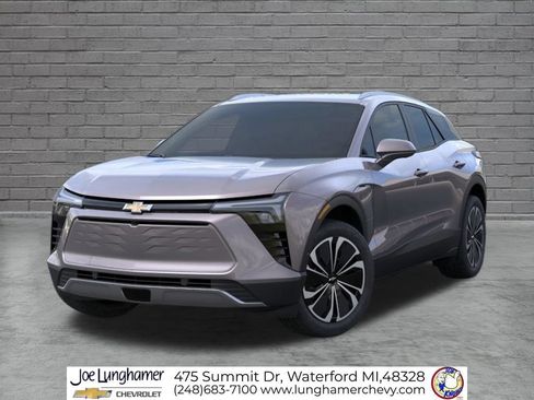 New 2026 Chevrolet Blazer EV LT AWD/4WD image 8