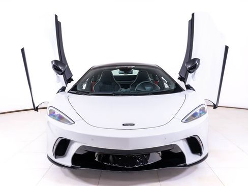 New 2026 McLaren GTS RWD image 9