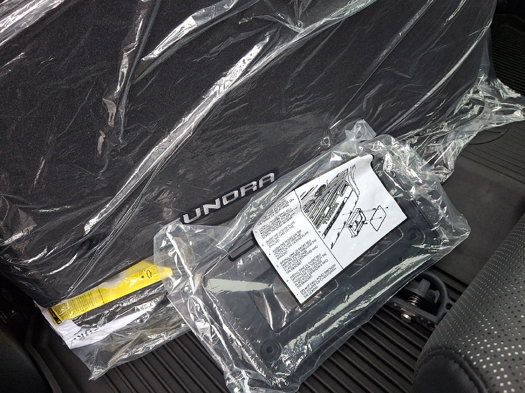 Used 2022 Toyota Tundra Limited AWD/4WD image 14