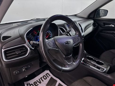 Used 2020 Chevrolet Equinox LT image 9