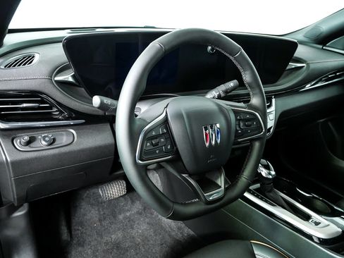 Used 2024 Buick Envista Avenir FWD image 7