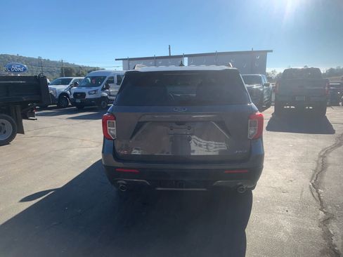 Used 2023 Ford Explorer XLT w/ Equipment Group 202A image 6