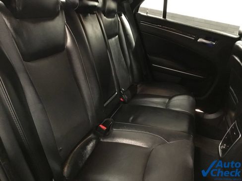 Used 2012 Chrysler 300 C w/ 19-Premium Speaker Group AWD/4WD image 31