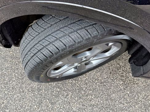 Certified 2024 Ford Escape ST-Line image 33