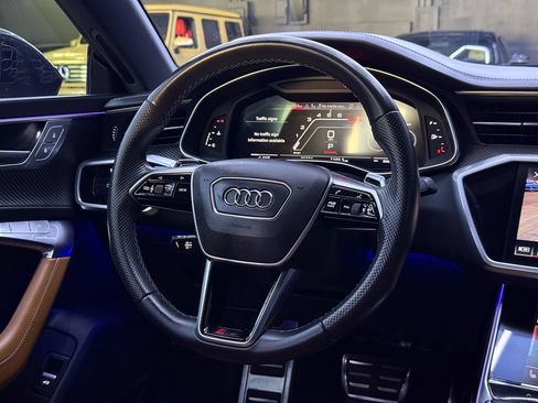 Used 2021 Audi RS 7 Sportback w/ Carbon Optic Package AWD/4WD image 19