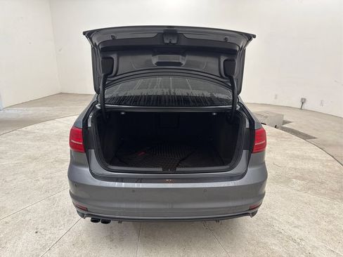 Used 2017 Volkswagen Jetta GLI FWD image 23
