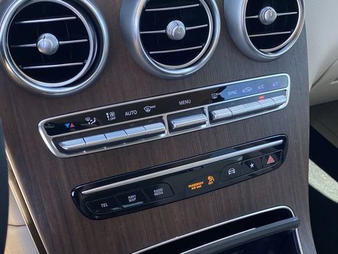 Used 2022 Mercedes-Benz GLC 300 image 25