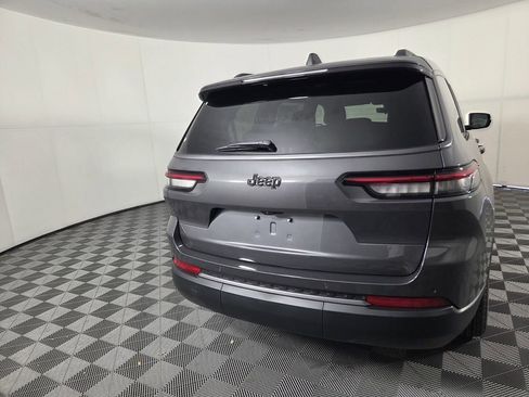 New 2026 Jeep Grand Cherokee L 2WD image 6