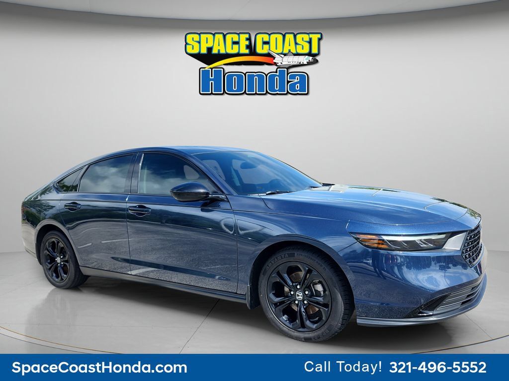 Used 2025 Honda Accord SE image 1