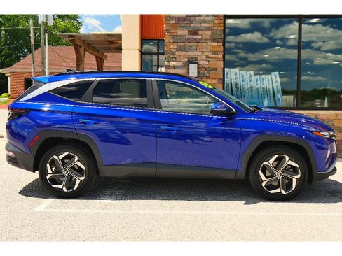 Used 2024 Hyundai Tucson SEL w/ Convenience Package AWD/4WD image 2