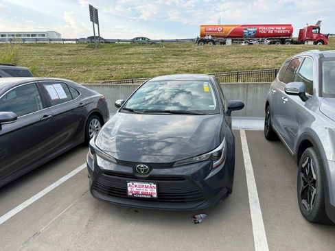 Certified 2025 Toyota Corolla LE FWD image 2