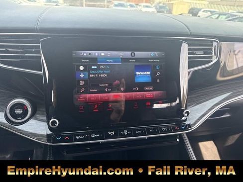 Used 2022 Jeep Wagoneer Series II AWD/4WD image 23