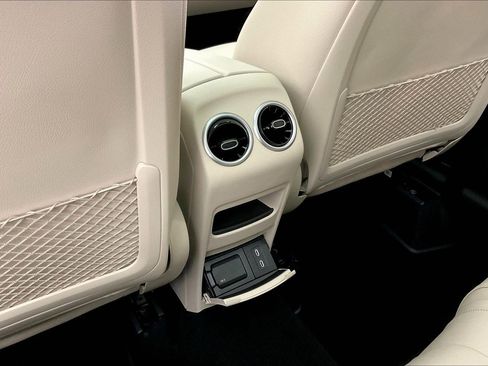 Certified 2026 Mercedes-Benz GLA 250 4MATIC image 10