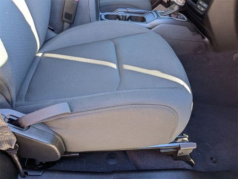 Used 2023 Jeep Wrangler Sport S image 27