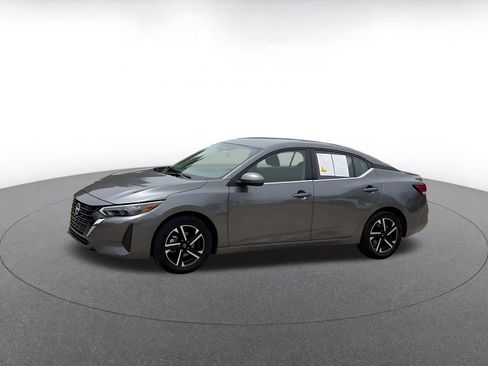Used 2025 Nissan Sentra SV FWD image 8