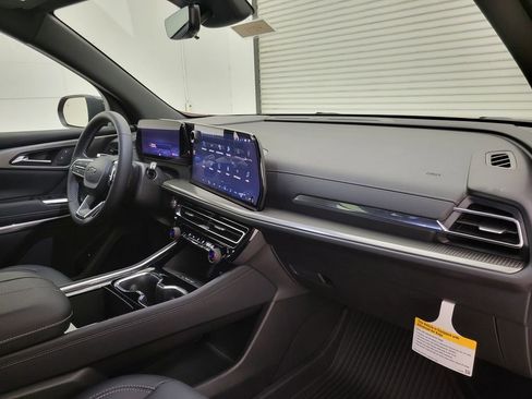 New 2026 Chevrolet Traverse LT w/ Midnight/Sport Edition image 36