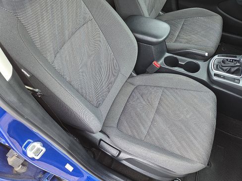 Used 2021 Kia Seltos LX image 16