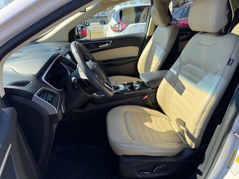 Used 2017 Ford Edge SEL w/ Equipment Group 201A image 8