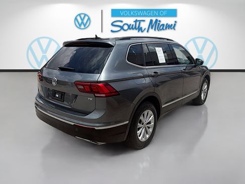 Used 2018 Volkswagen Tiguan SE FWD image 7