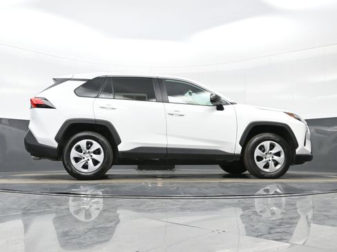 Used 2024 Toyota RAV4 LE image 31