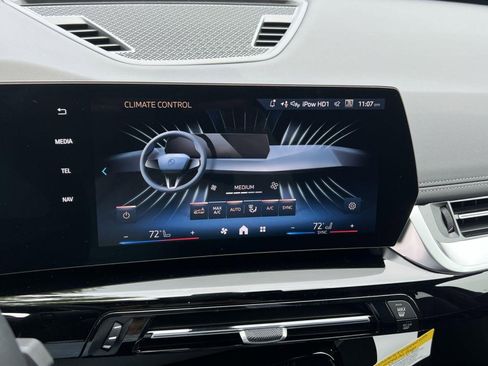 New 2025 BMW X1 xDrive28i w/ Technology Package image 18