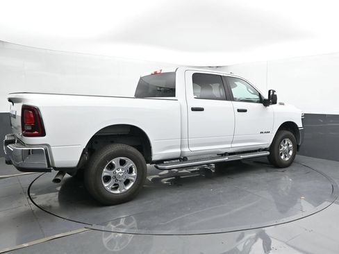 Used 2026 RAM 2500 Big Horn AWD/4WD image 3