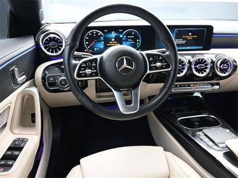 Used 2022 Mercedes-Benz CLA 250 image 16